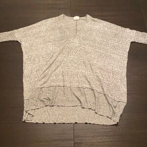 FREELOADER Women’s Gray Sweater Size Small